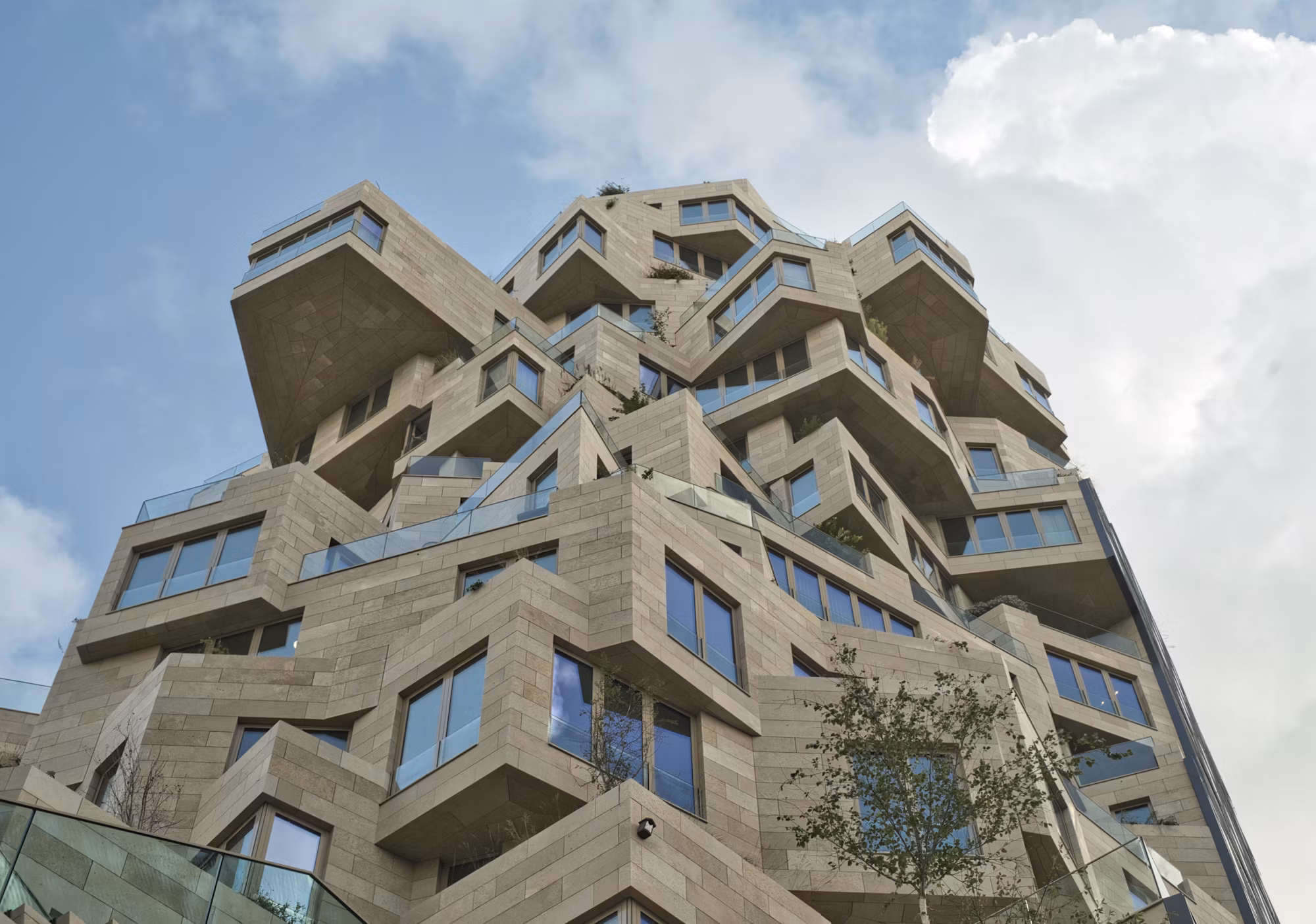 Maximizing Small Spaces: Innovative Solutions for Apartment Living